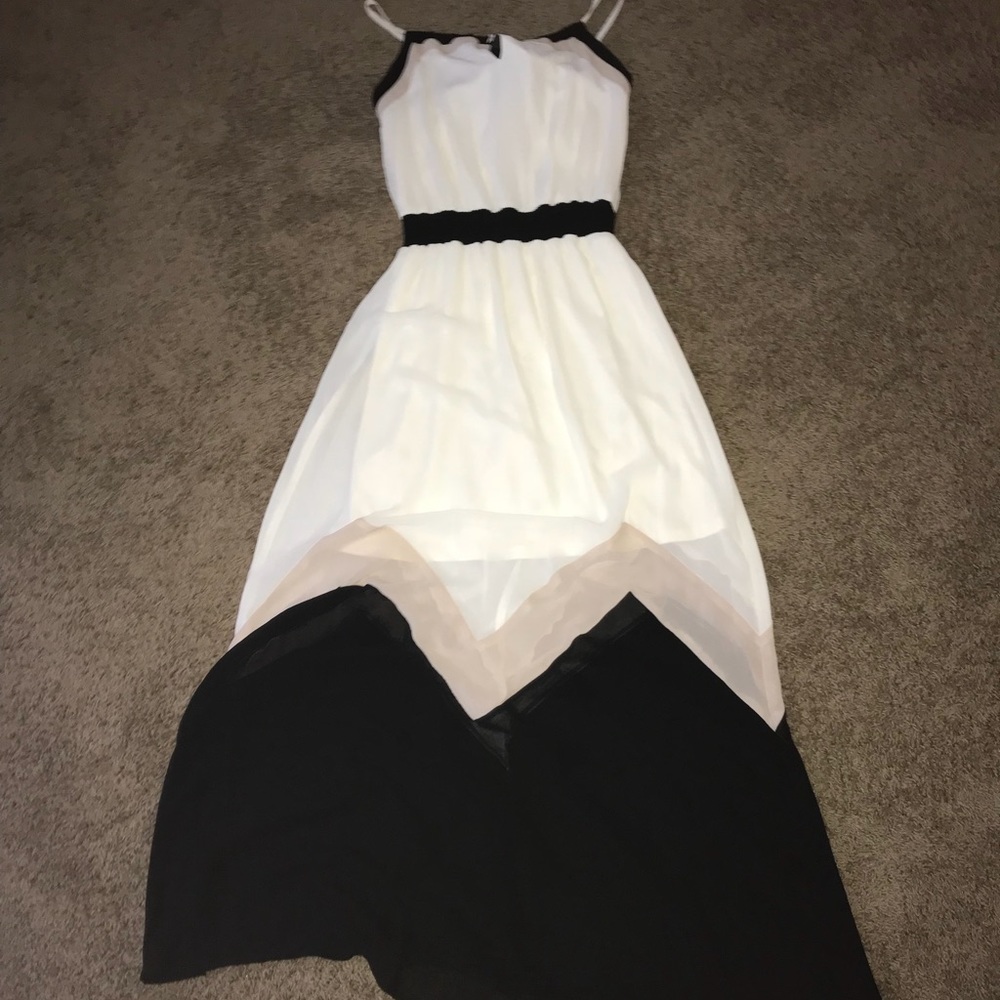 Maxi dress WITH TAGS